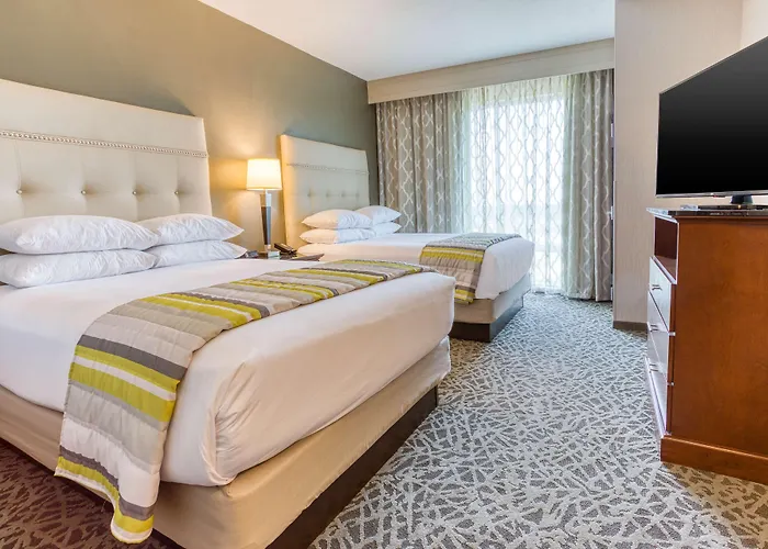 Drury Inn & Suites Cincinnati Northeast Mason